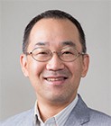  顔写真：