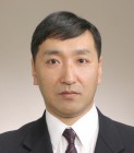  顔写真：