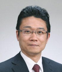 白川 泰之 顔写真
