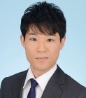  顔写真：